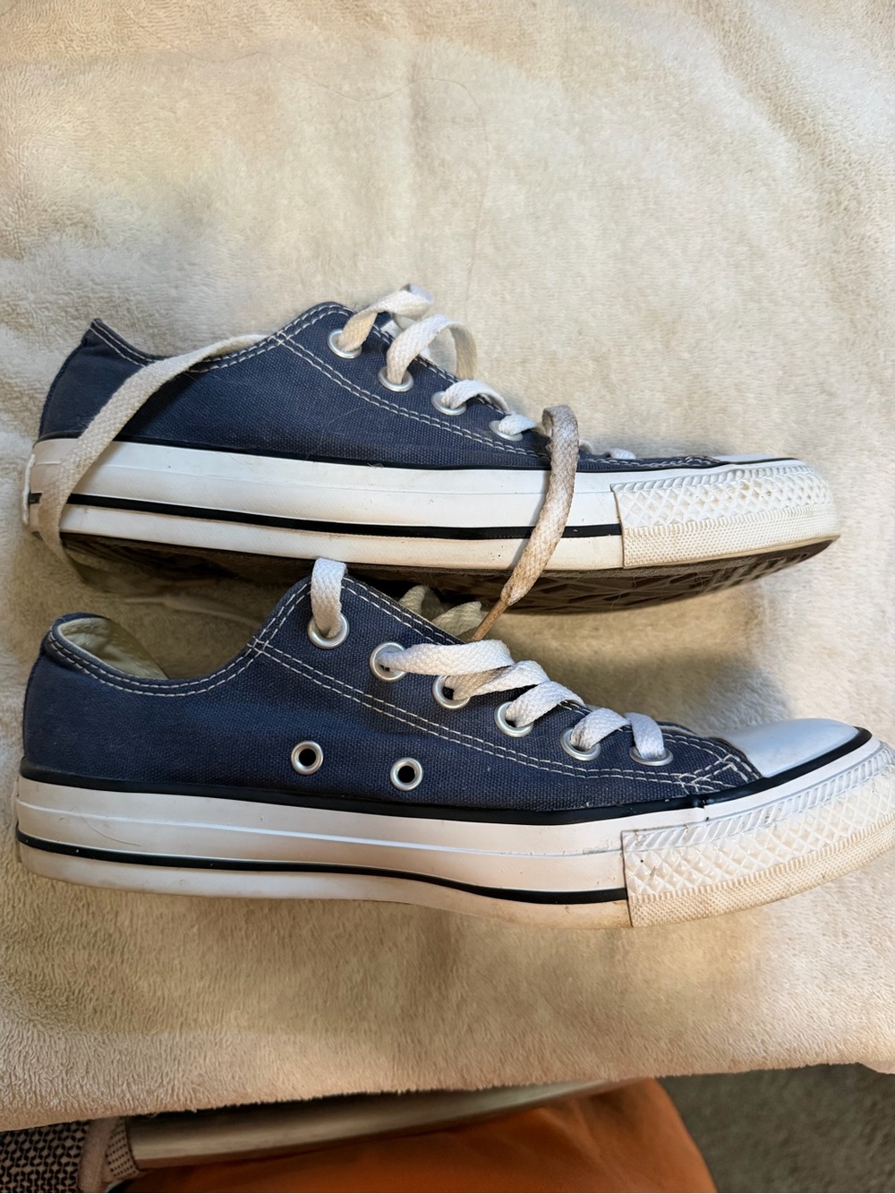 Blue converse - Picture 8 of 8